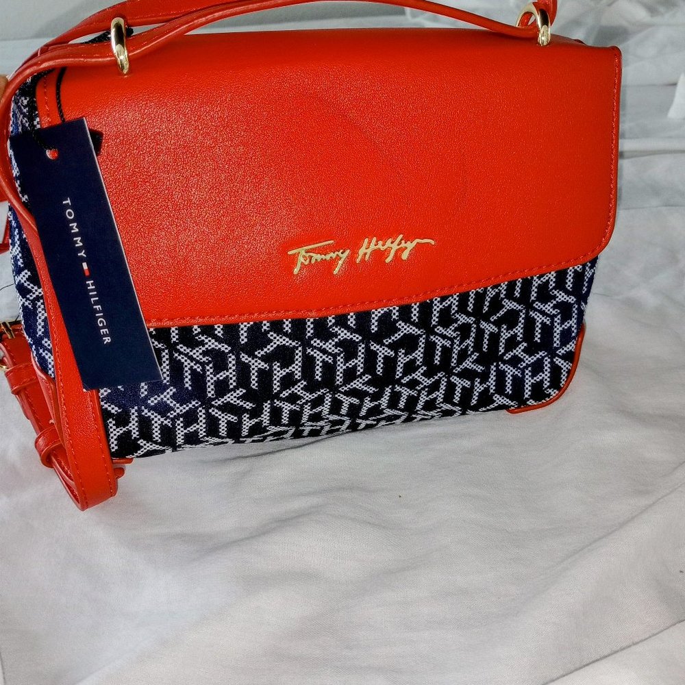Shoulder bag